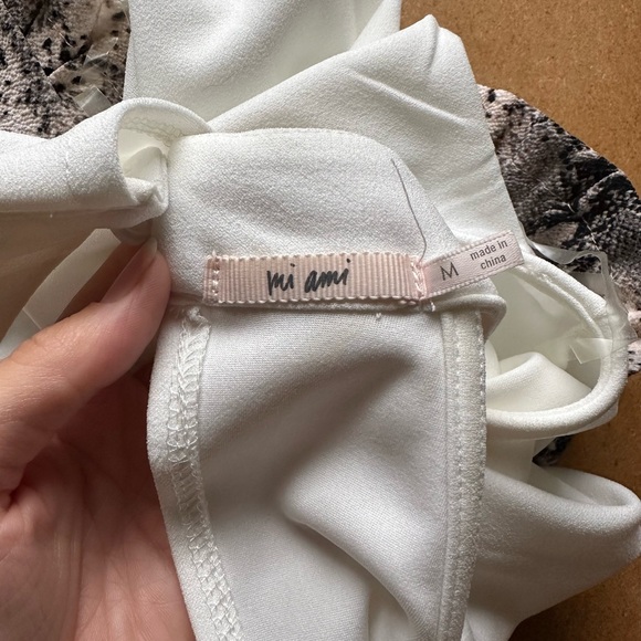 Francesca’s collections Simone Snake Print Fall Romper - Picture 6 of 6